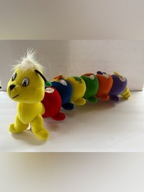 Discovery Toys 2000 Caterpillar Dress-A-Pillar Plush Learning Toy 21" Preloved